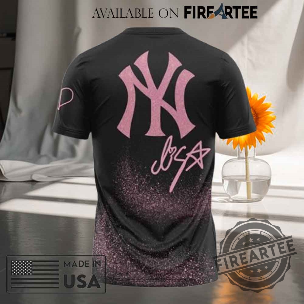 NY Yankees x Blackpink Lisa Signature 2025 T-shirt 7 NY Yankees x Blackpink Lisa Signature 2025 T-shirt
