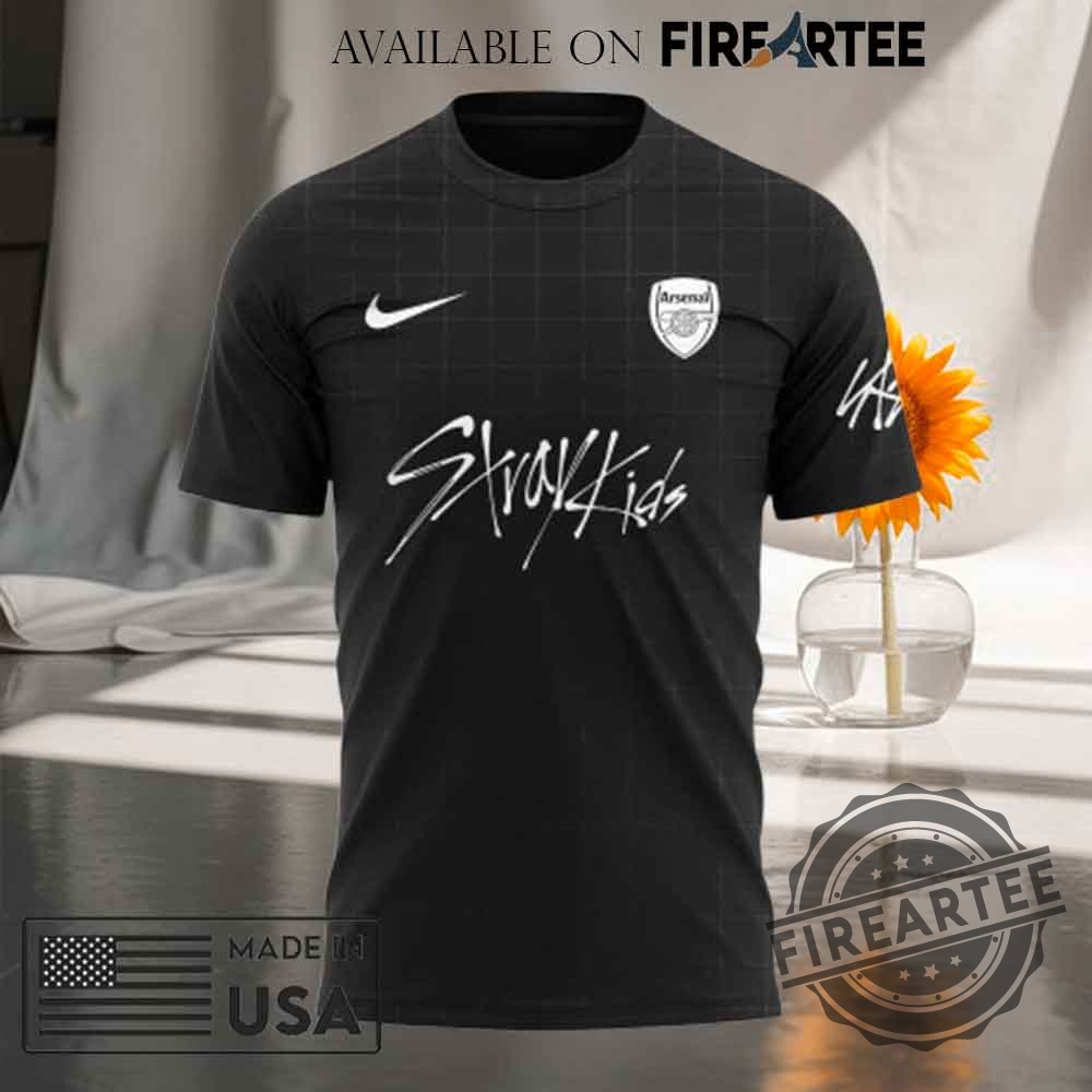 Arsenal F.C X Stray Kids Show Signature Tshirt 5 Arsenal F.C x Stray Kids Show Signature T-shirt